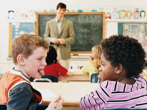 Apoyo psicológico para víctimas de bullying en Perú